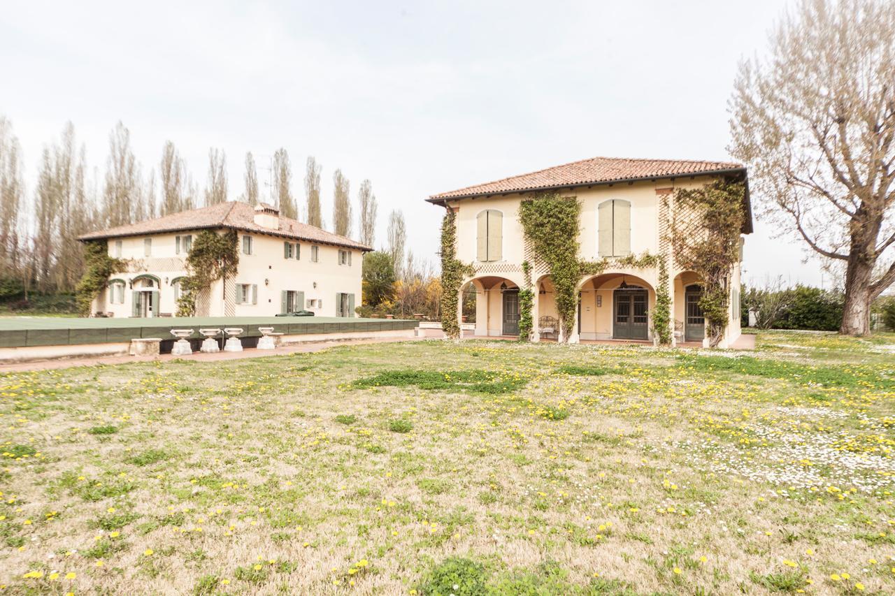 Il Borgo Di Minerva Hotel Minerbio ภายนอก รูปภาพ