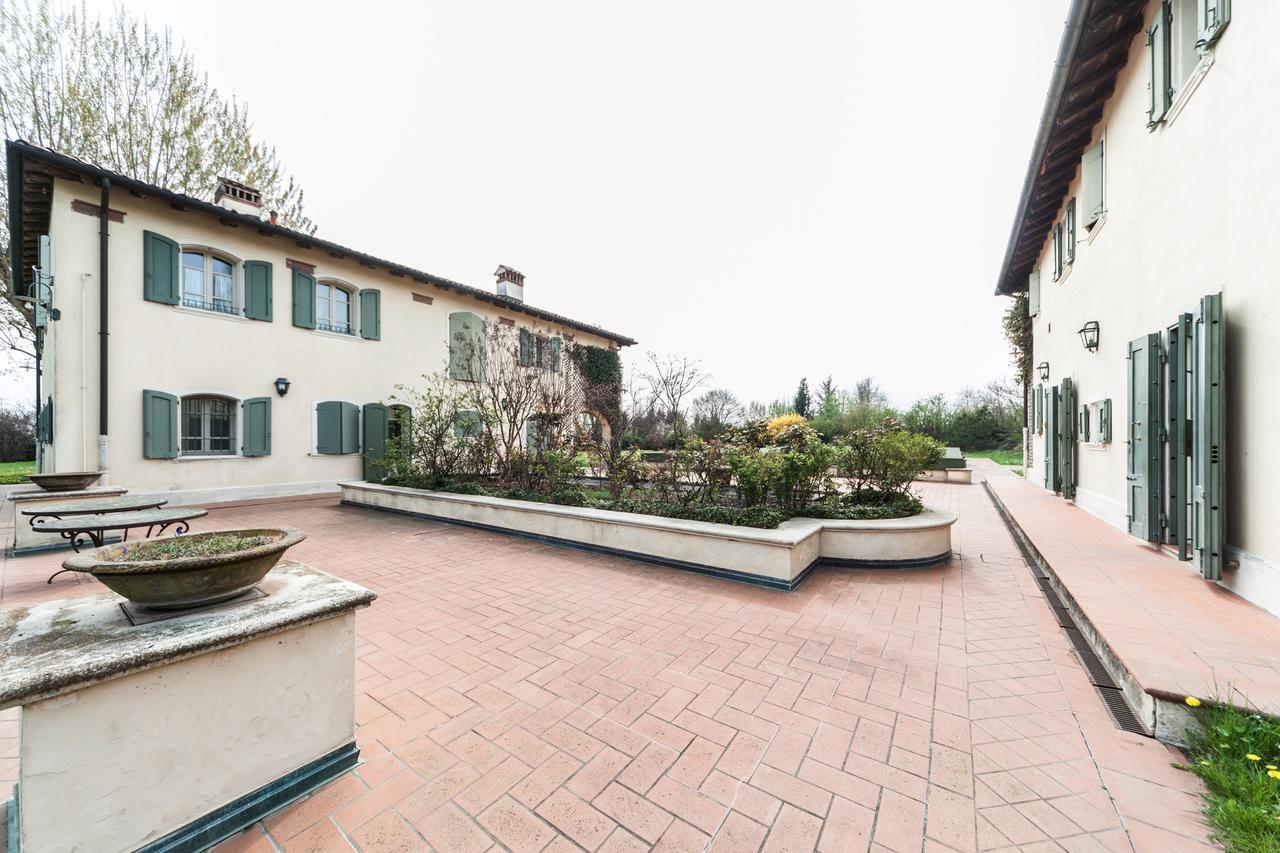 Il Borgo Di Minerva Hotel Minerbio ภายนอก รูปภาพ