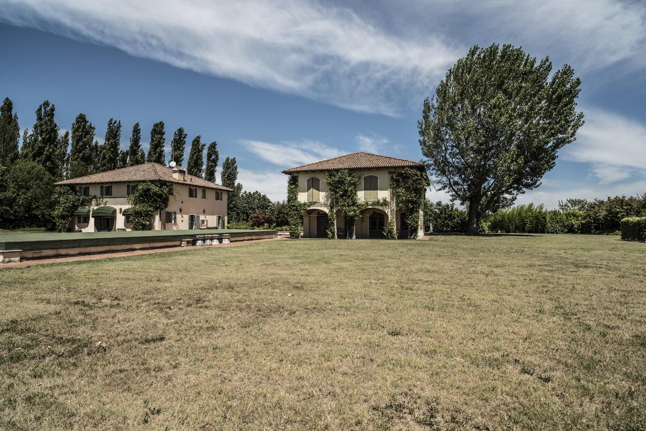Il Borgo Di Minerva Hotel Minerbio ภายนอก รูปภาพ