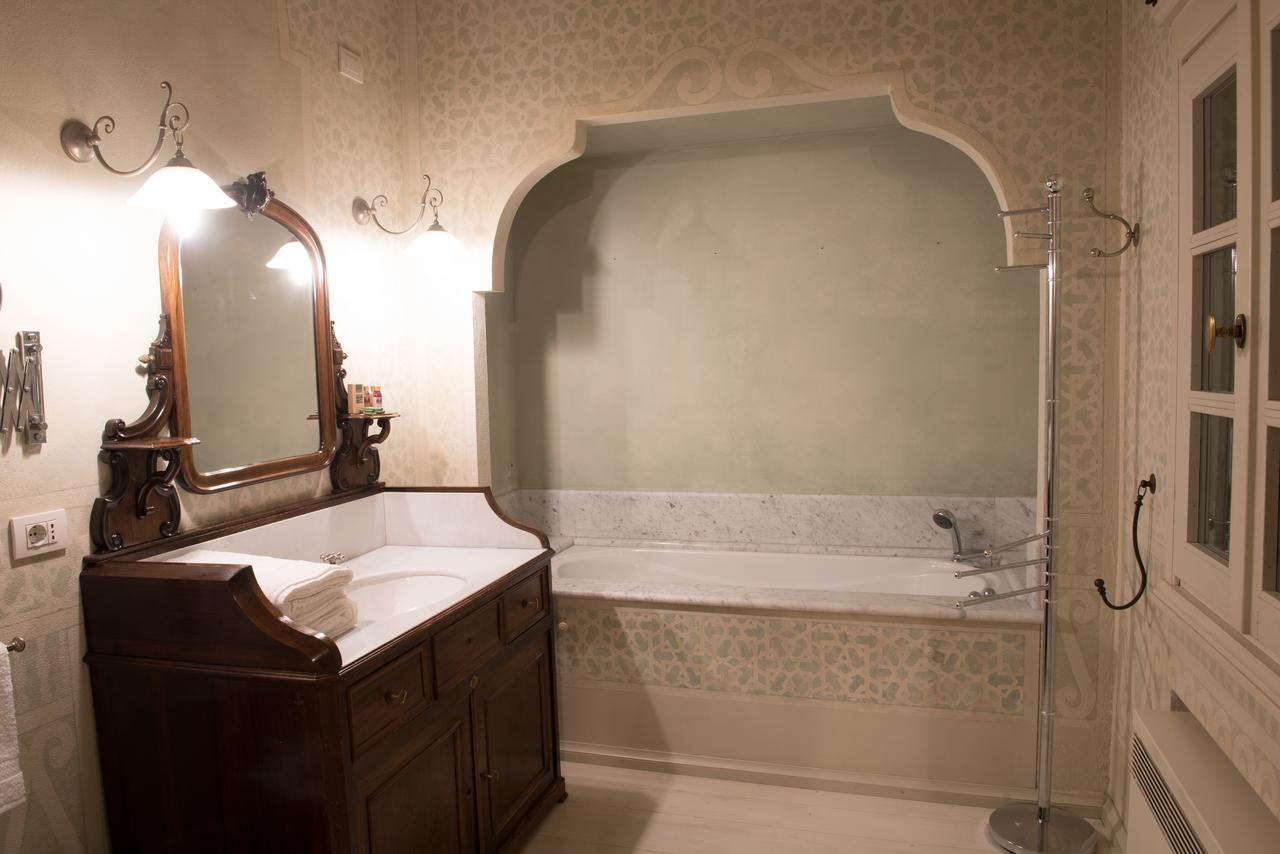 Il Borgo Di Minerva Hotel Minerbio ภายนอก รูปภาพ